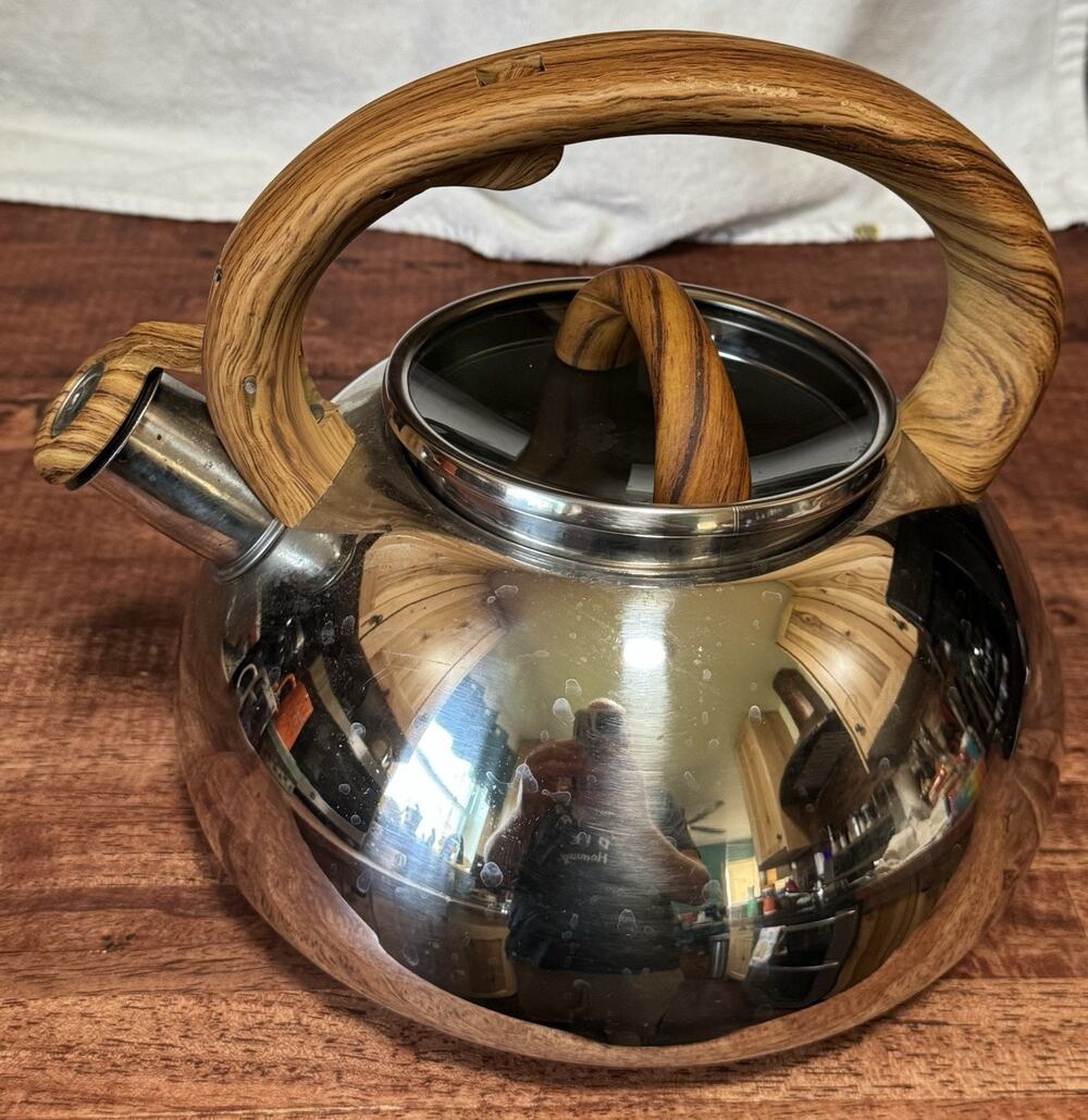 BRANDANI Tea Kettle 3 Quart Faux Wood Soft Touch Handle Stainless Steel